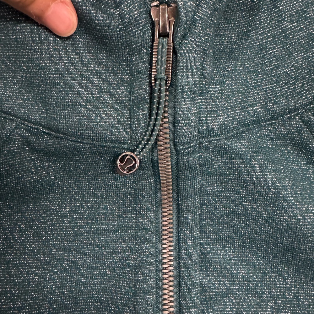 Lululemon sweatshirt